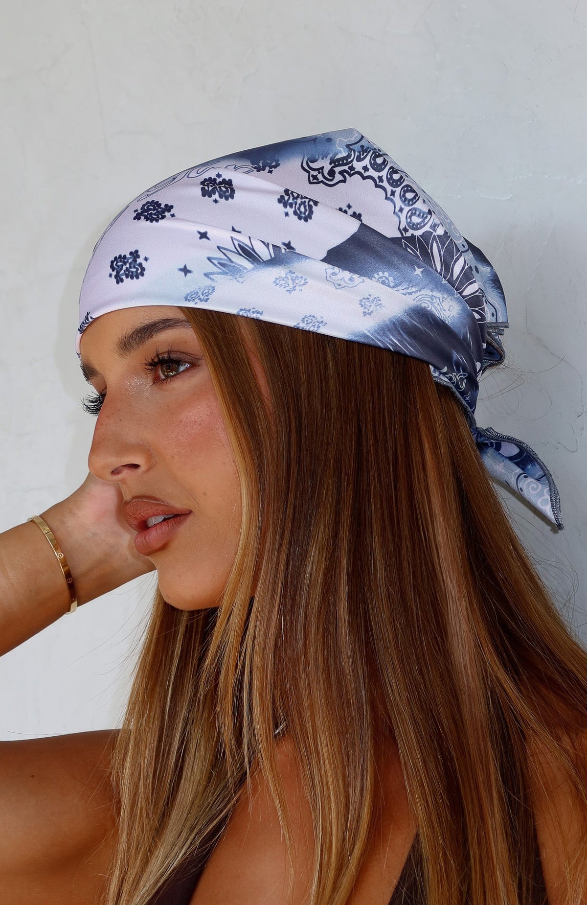 Love Style Scarf Thirteenth Dimension